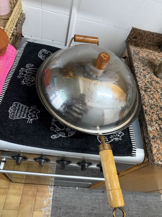 Wok/frigideira com tampa