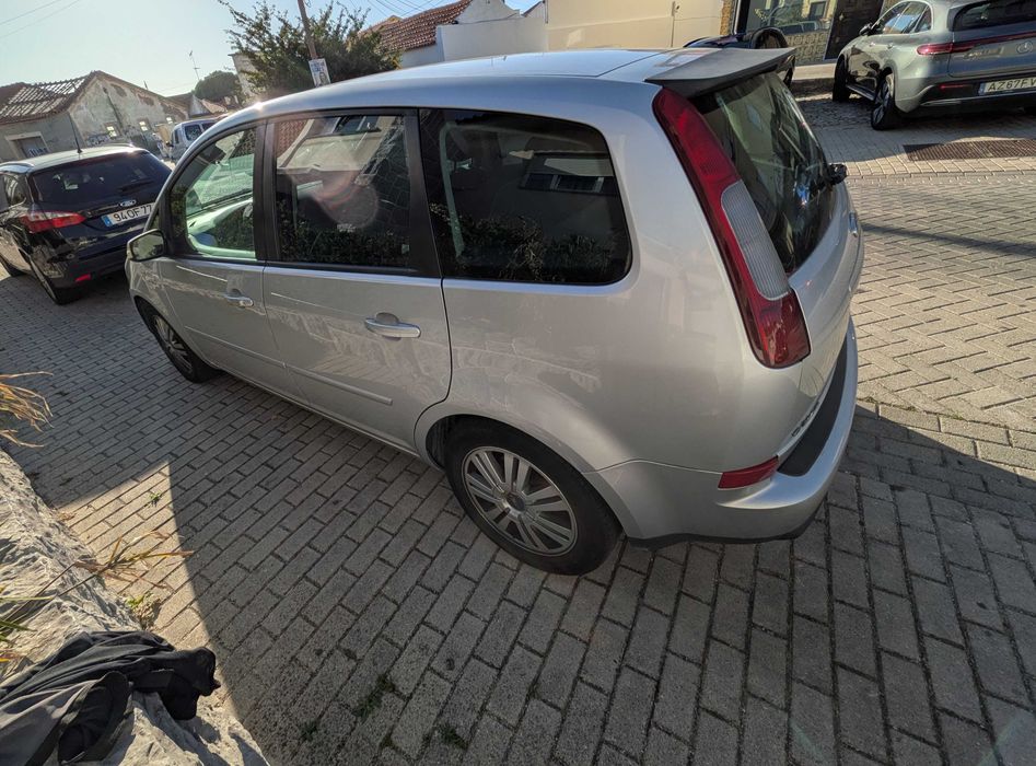 Ford C-Max 1.6 TDCi Ghia | Familiar Espaçosa e Económica