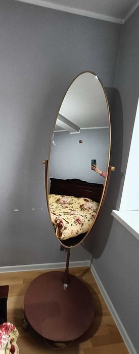 Lustro do sypialni, makijażu