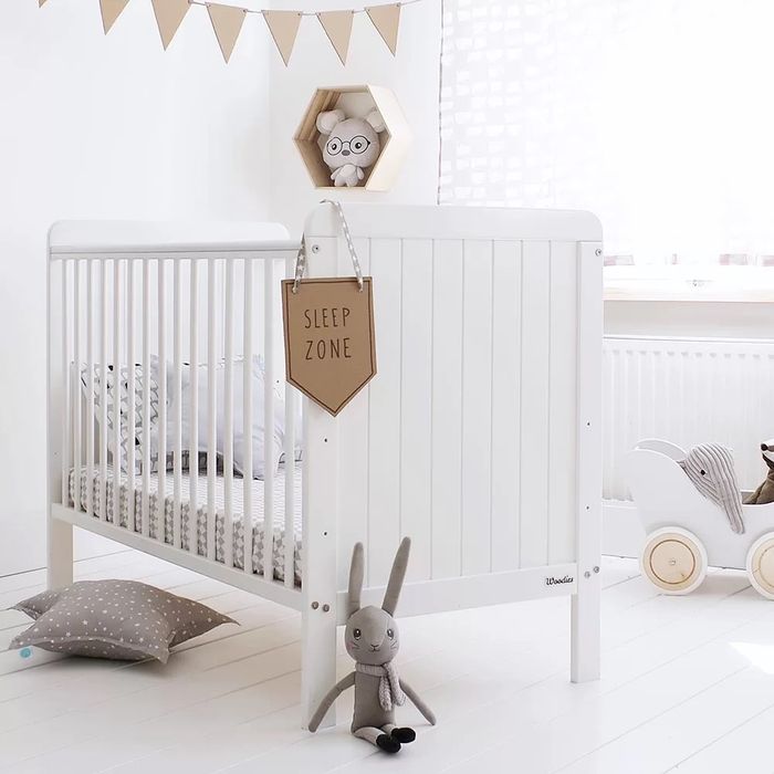 Zestaw Łóżeczko z przewijakiem i materacen woodies 120x60 Country Cot