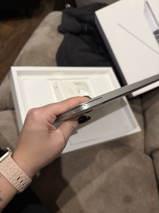Macbook 13 Pro 2020 i5 512gb