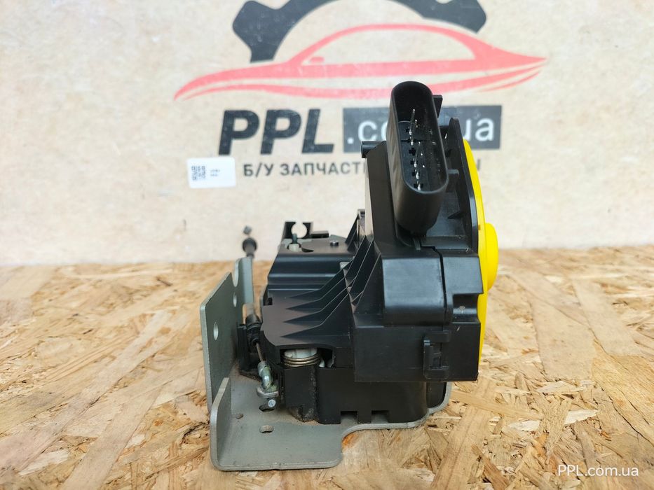 Ford Transit Connect MK2 13-21 Замок двери задней правой DT11-V43288-B