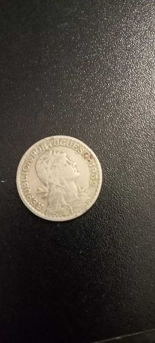 Moeda 1 Escudo 1952 alpaca