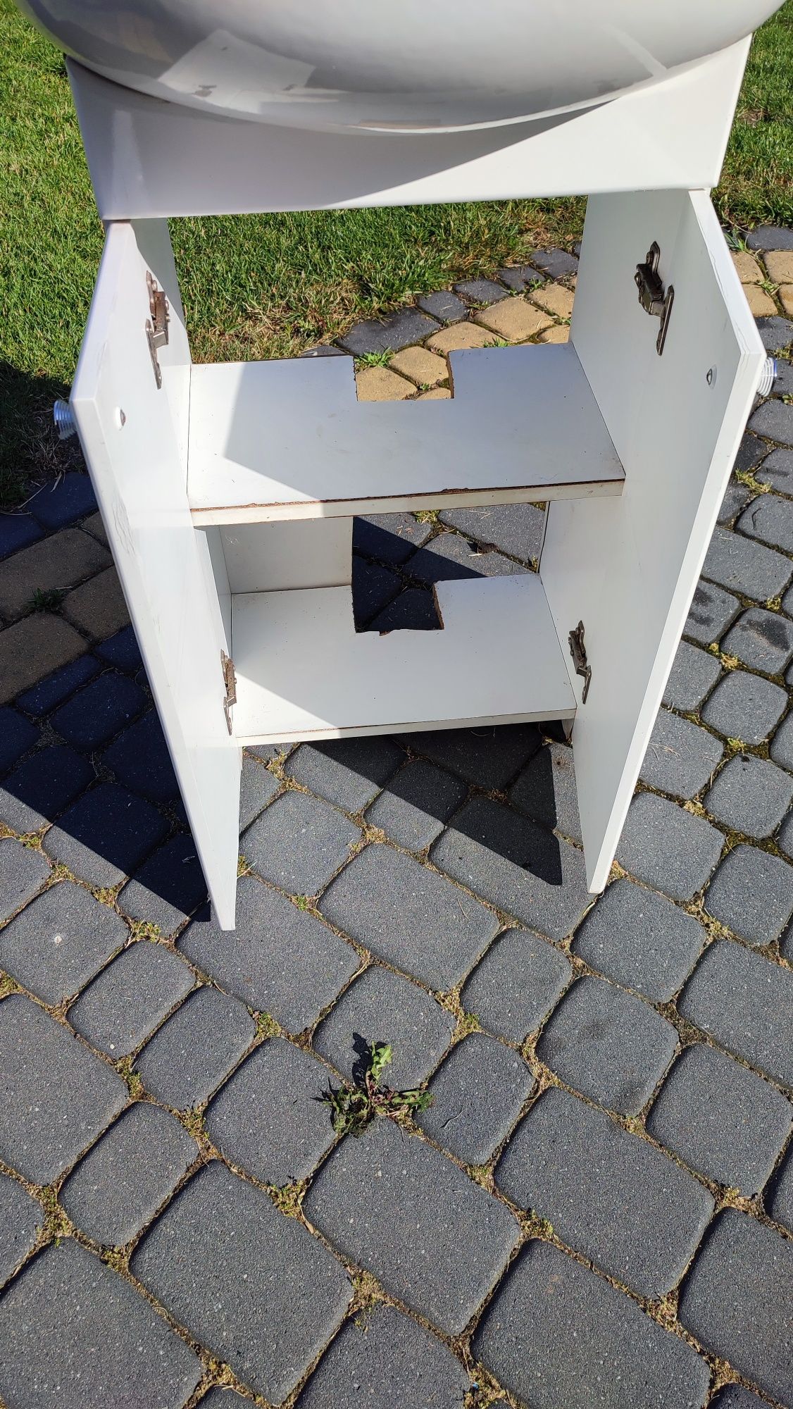 Szafka łazienkowa z umywalką
