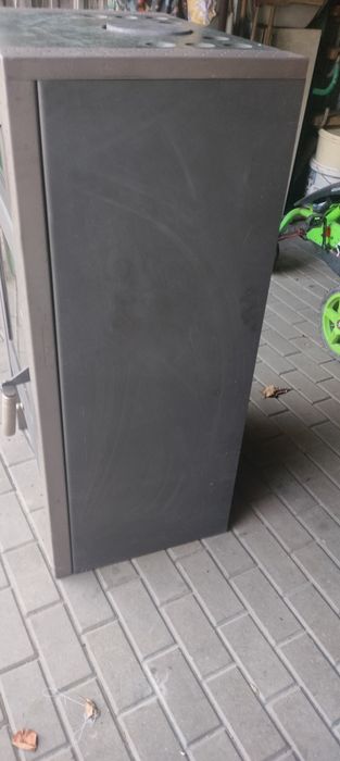 Kominek wolnostojący typ Manchatan