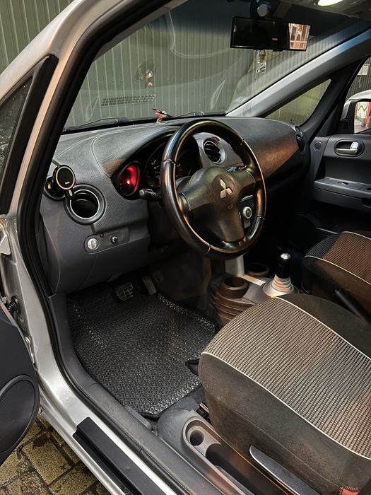 Mitsubishi Colt 2007 року