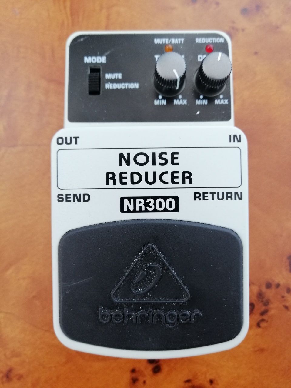 Behrenger noise reducer nr300