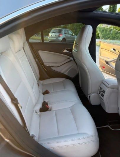 Mercedes-benz CLA 250 2016