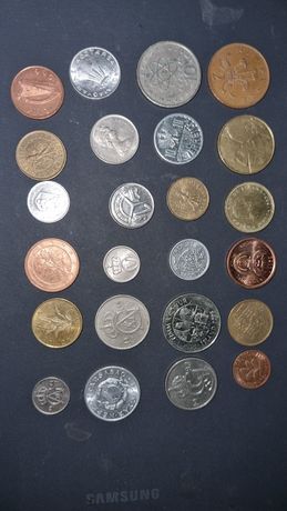 Монети світу, лот 3
