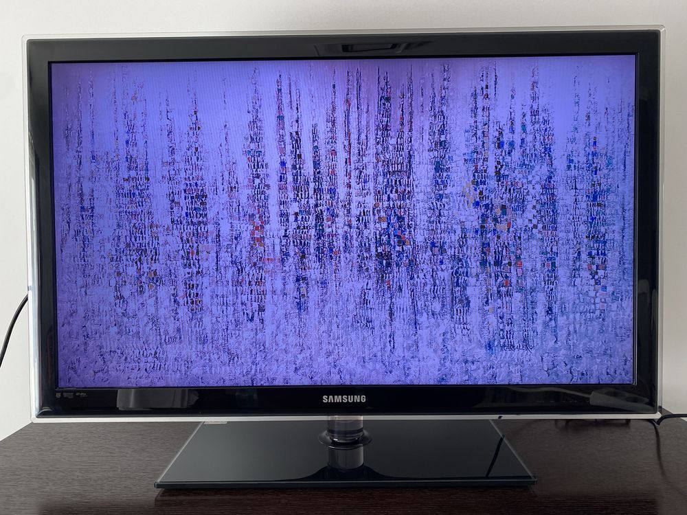 TV Samsung UE40C5100