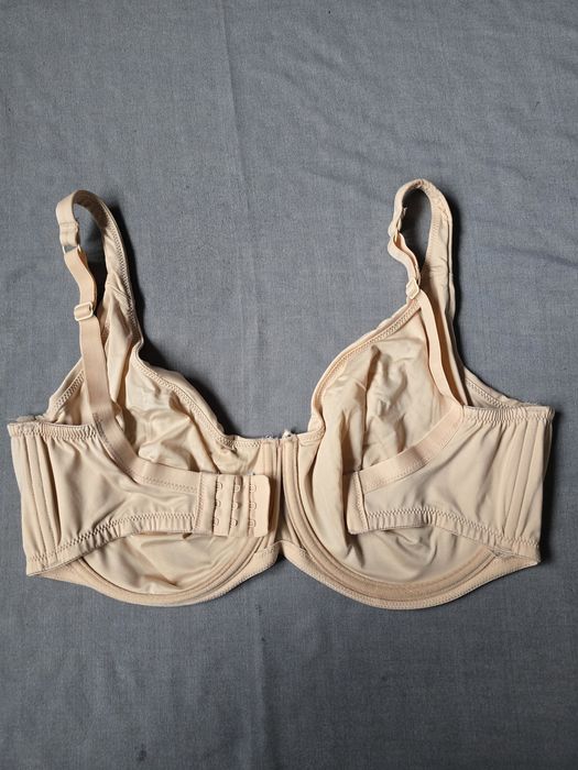 Бюстгальтер 80G 85F бежевий