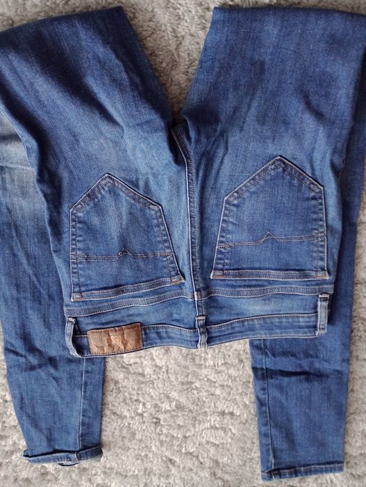 Damskie jeansy Diesel XS