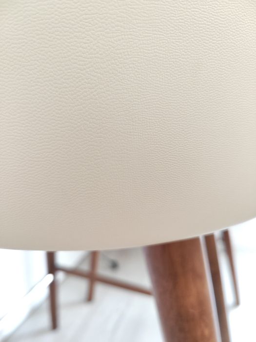 Conjunto duas cadeiras altas de ilha bar madeira nogueira