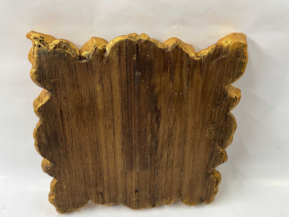 Talha, florão madeira de castanho dourado c/pintura