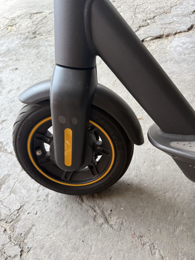 Самокат Ninebot Max G30