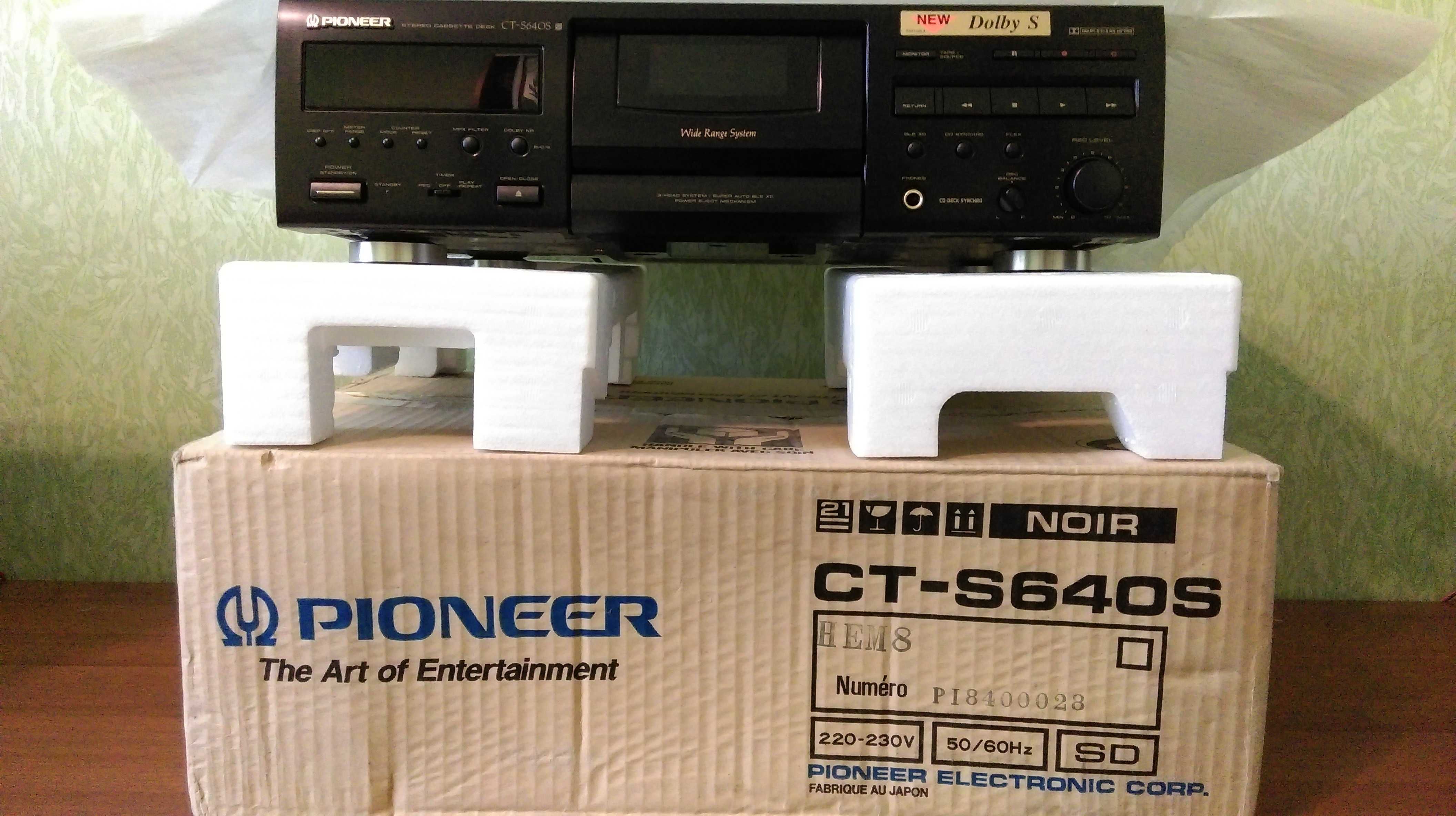 Кассетная дека Pioneer CT- S640S -1995 год (Japan) (новая в упаковке).