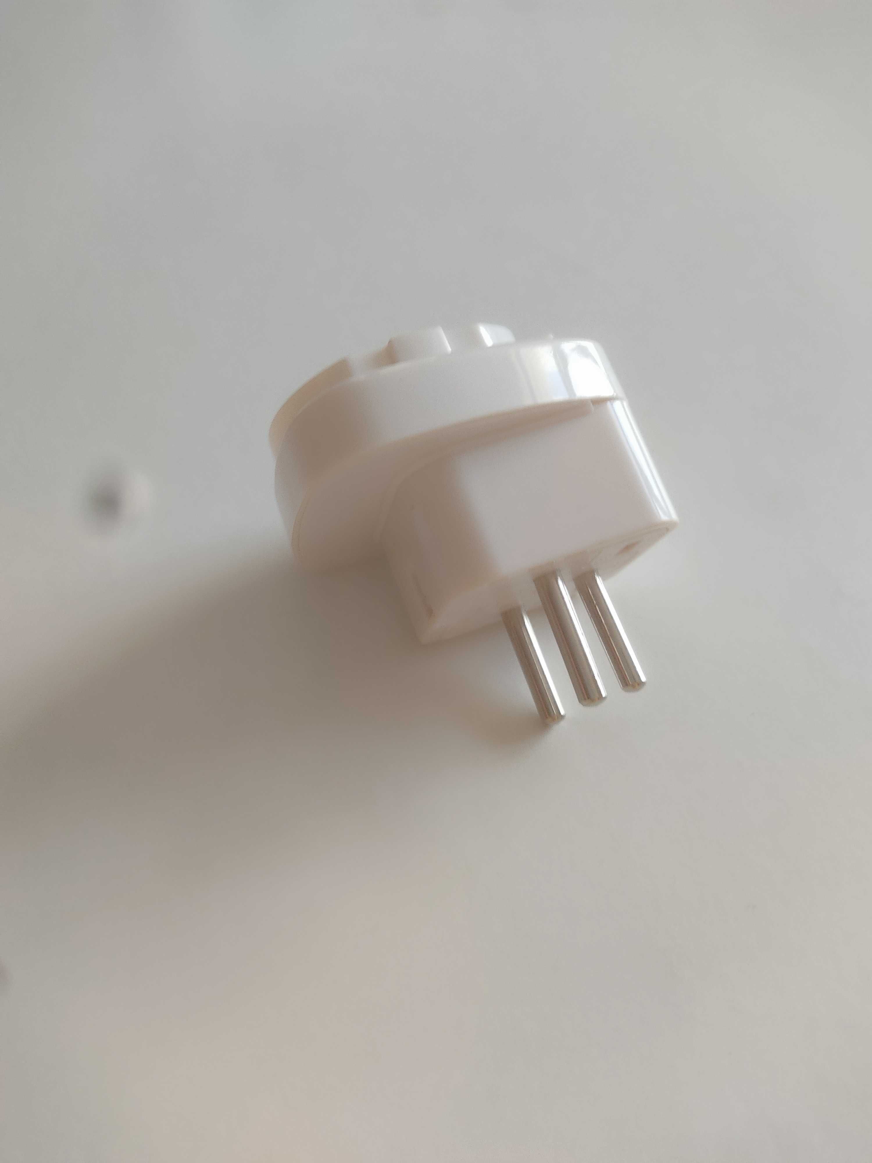 Plug Adapter Type H