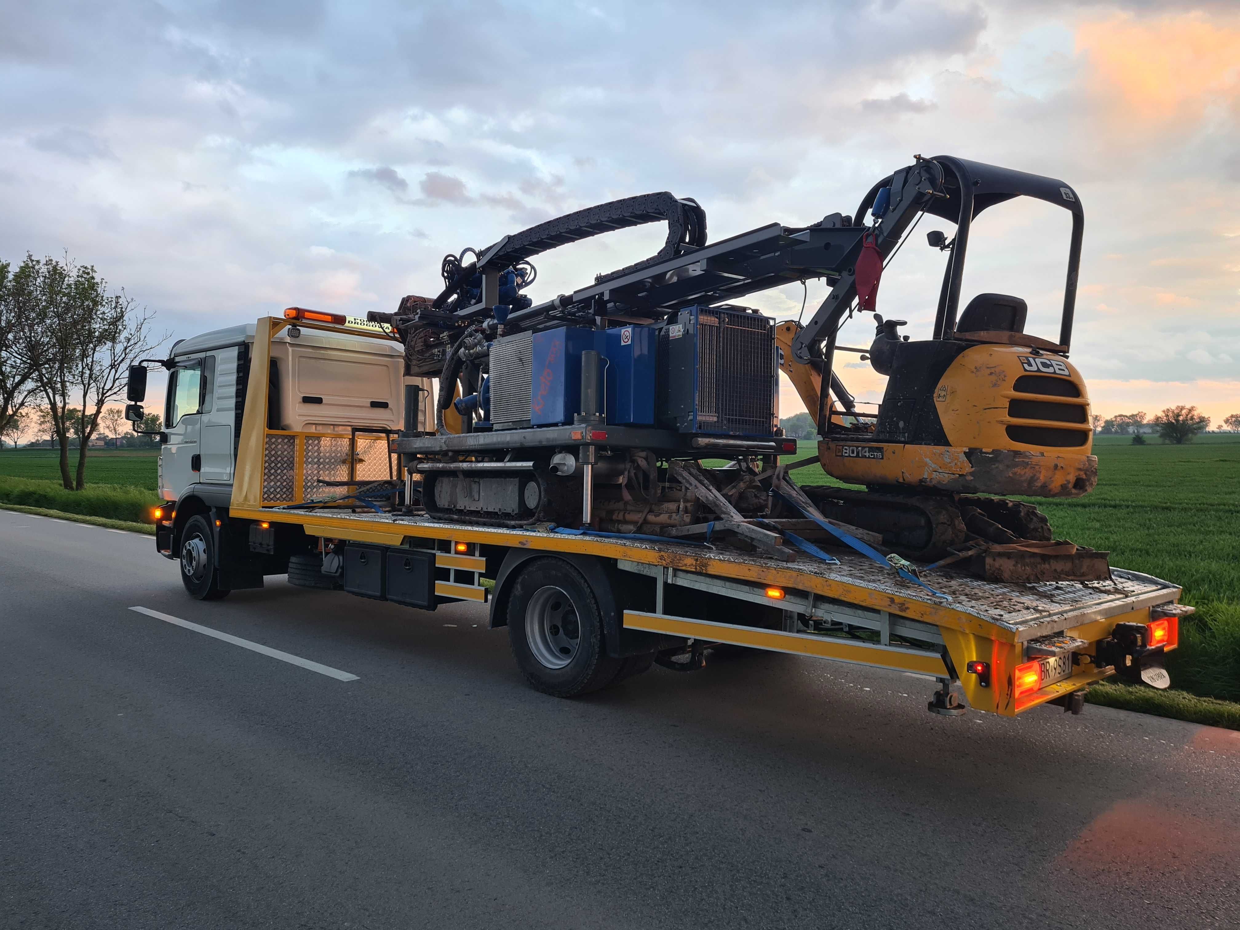 Laweta Pomoc Drogowa Transport Maszyn Dostawcze Wrocław Oława 8Ton