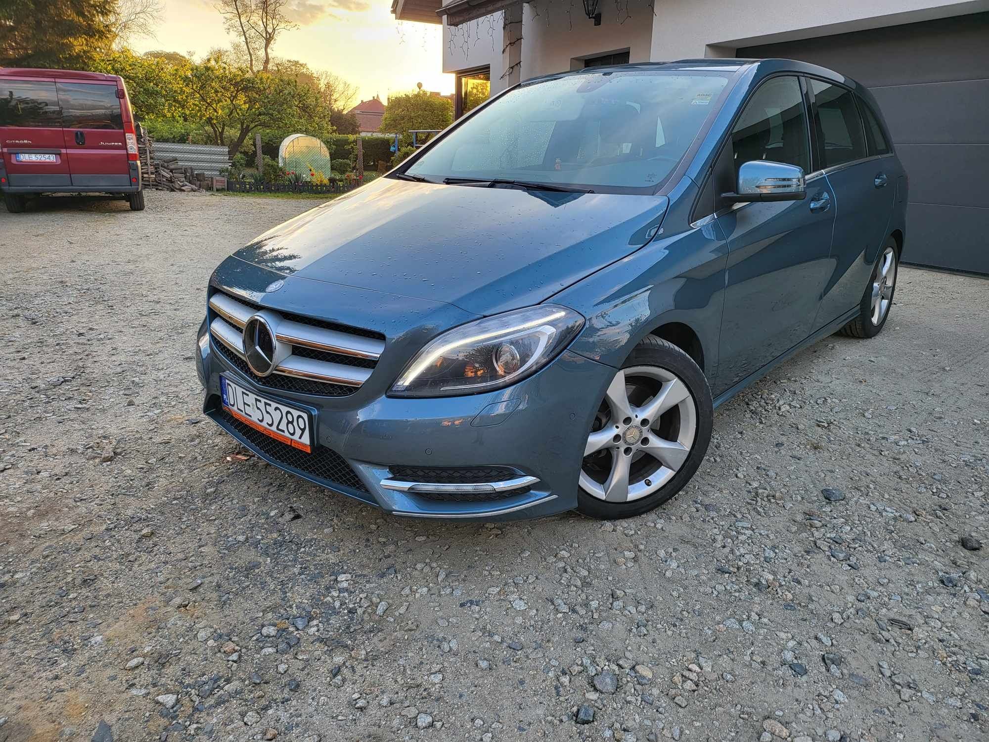 Mercedes B180 14/2015, 1.6benz, 49tys km, bogata opcja
