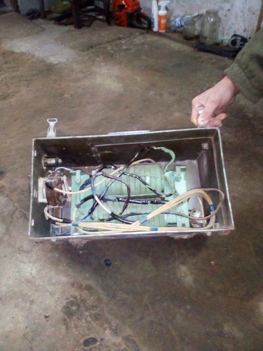 Зварювальний саморобний апарат.