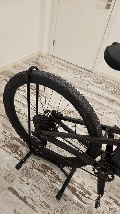 Bicicleta TREK Top Fuel 2024