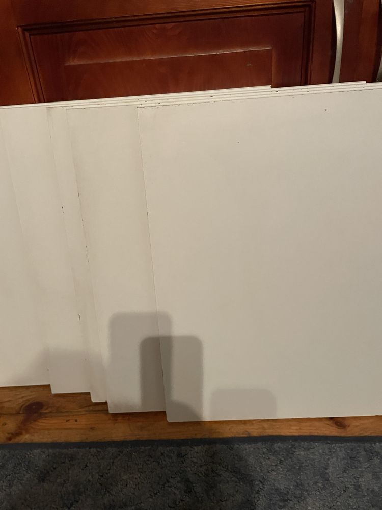 Półki białe 49cm( front )x45 cm głęb x 1,8 wys