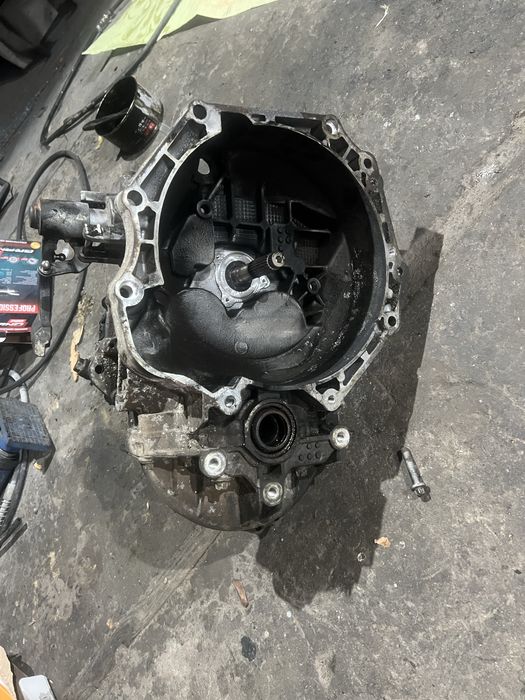 Продам мкпп opel asta j