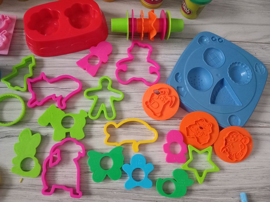 Duzy zestaw play-doh playdoh ciastolina walek wzorki maszynka