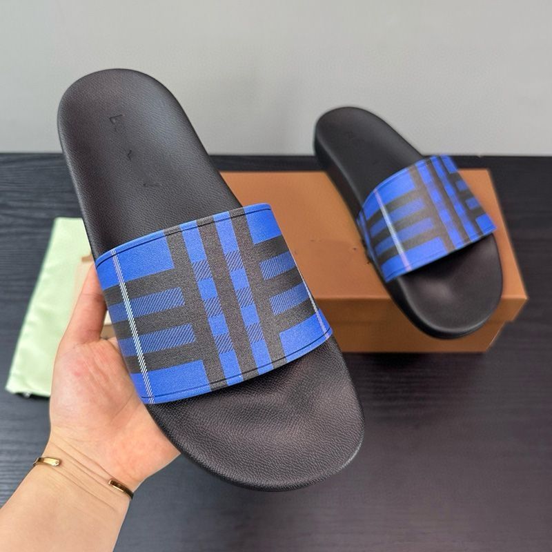 Тапочки барбері/Burberry slippers