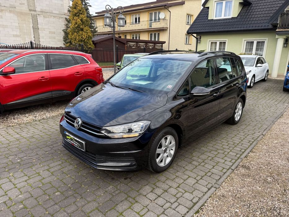 Volkswagen Touran r.2020r. SALON POLSKA 7osobowy Bogata Wersja Serwisowany