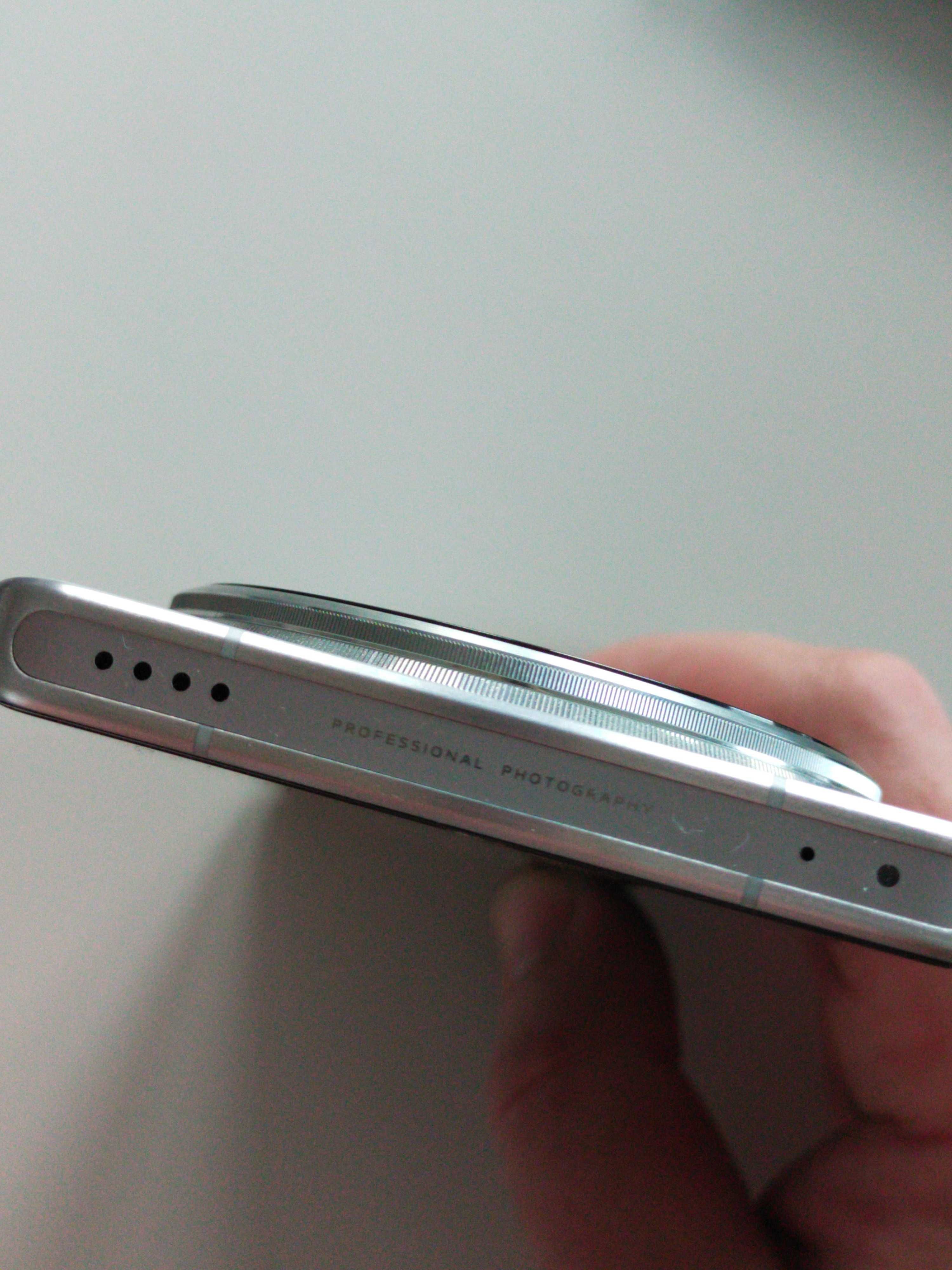 Vivo X100 Ultra w idealnym stanie
