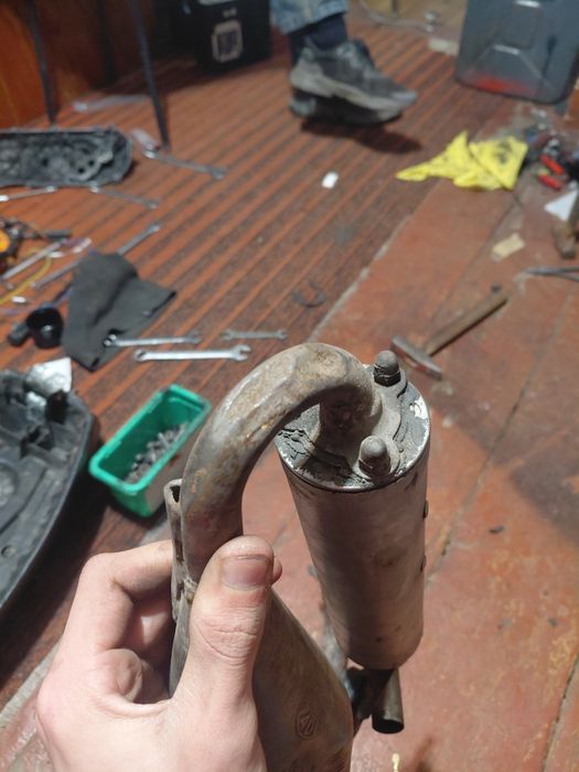 Leovince tt (вертікал)