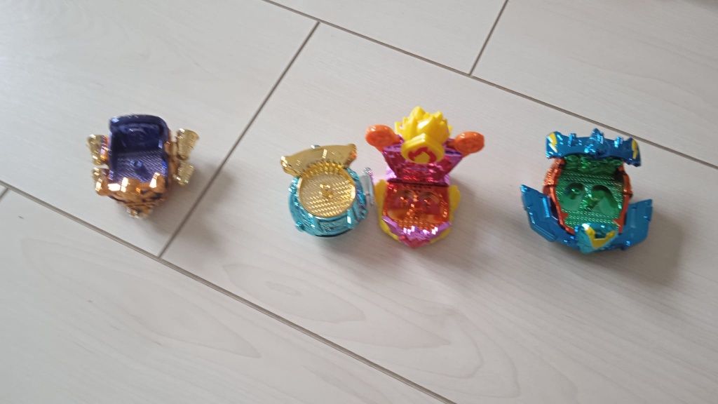 Super zings,  super things pojazdy