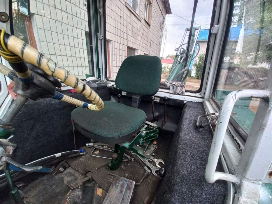 Екскаватор   юмз