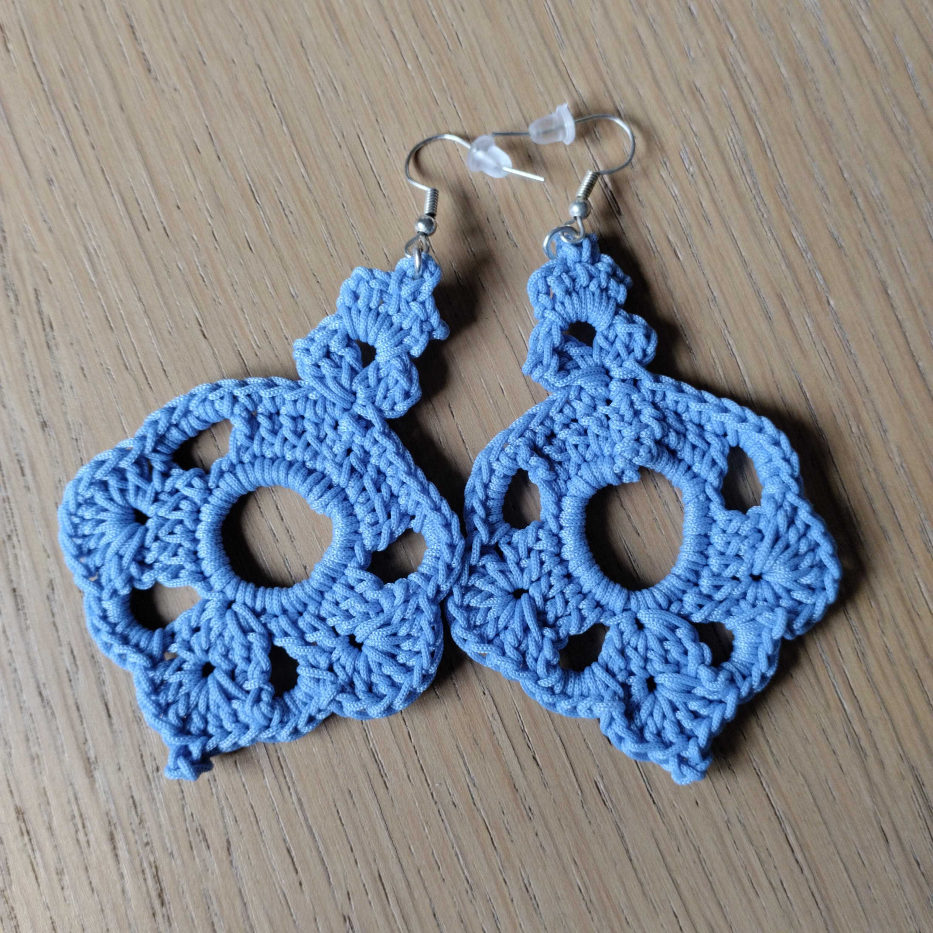 Brincos em crochet handmade