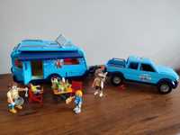 PLAYMOBIL Family Fun 9502 Pick-Up z przyczepą kempingową