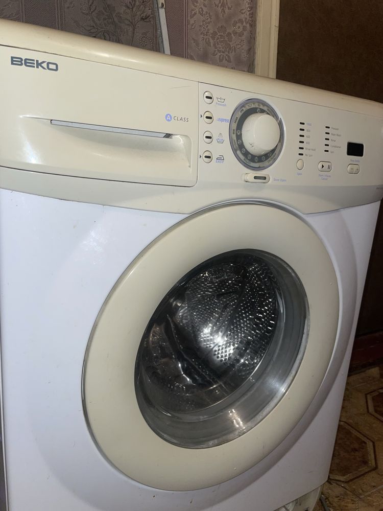 Продам/Здам пральну машинку Beko на запчастини