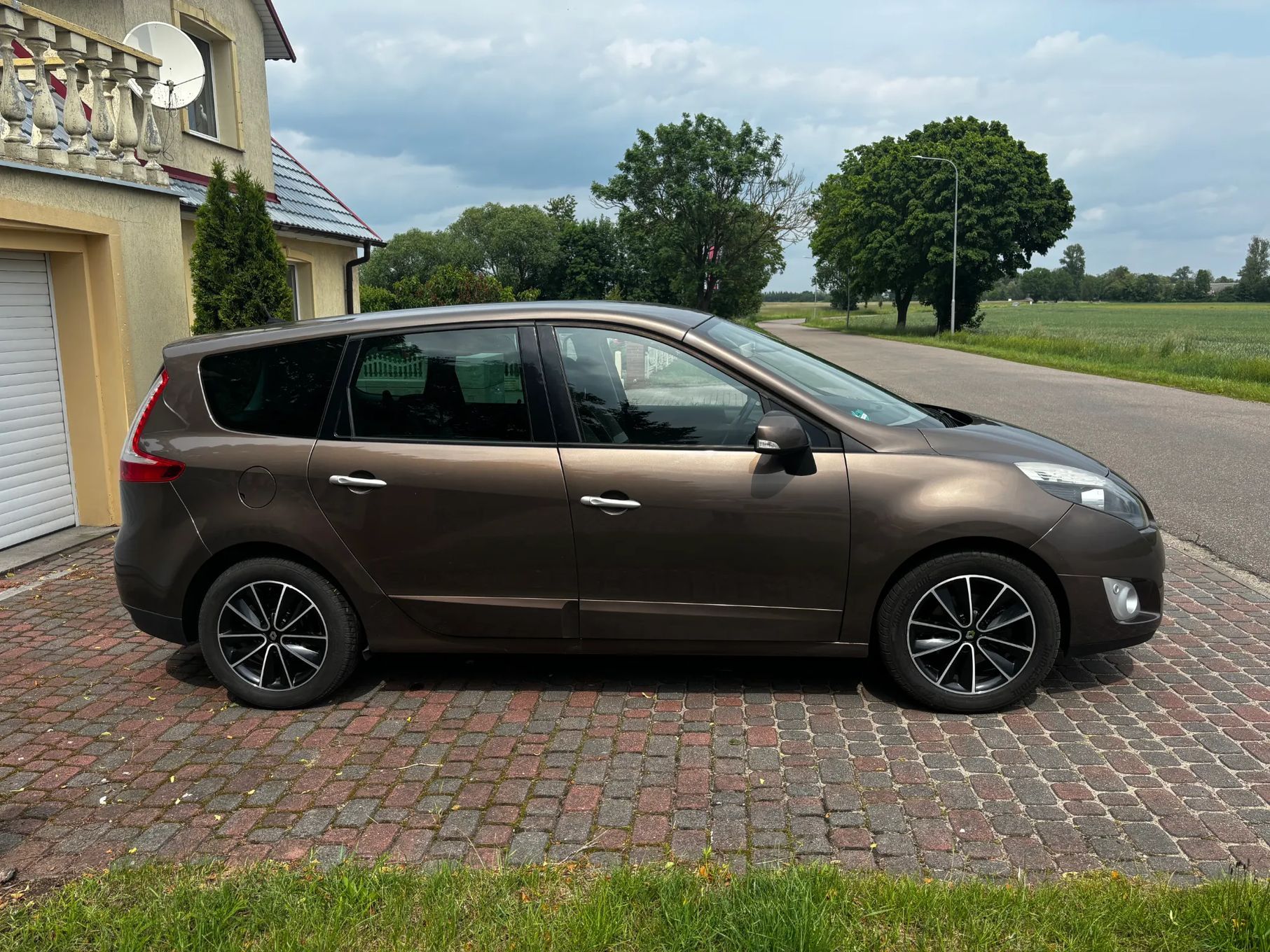 Renault Grand Scenic Sprowadzony z Niemiec Mały przebieg