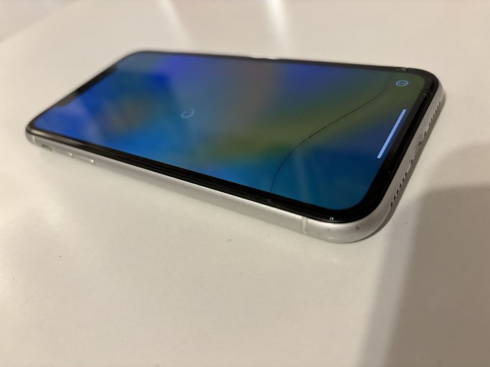 iPhone XR, 64GB, biały