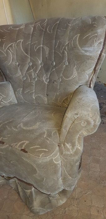 Stary fotel. Styl pałacowy