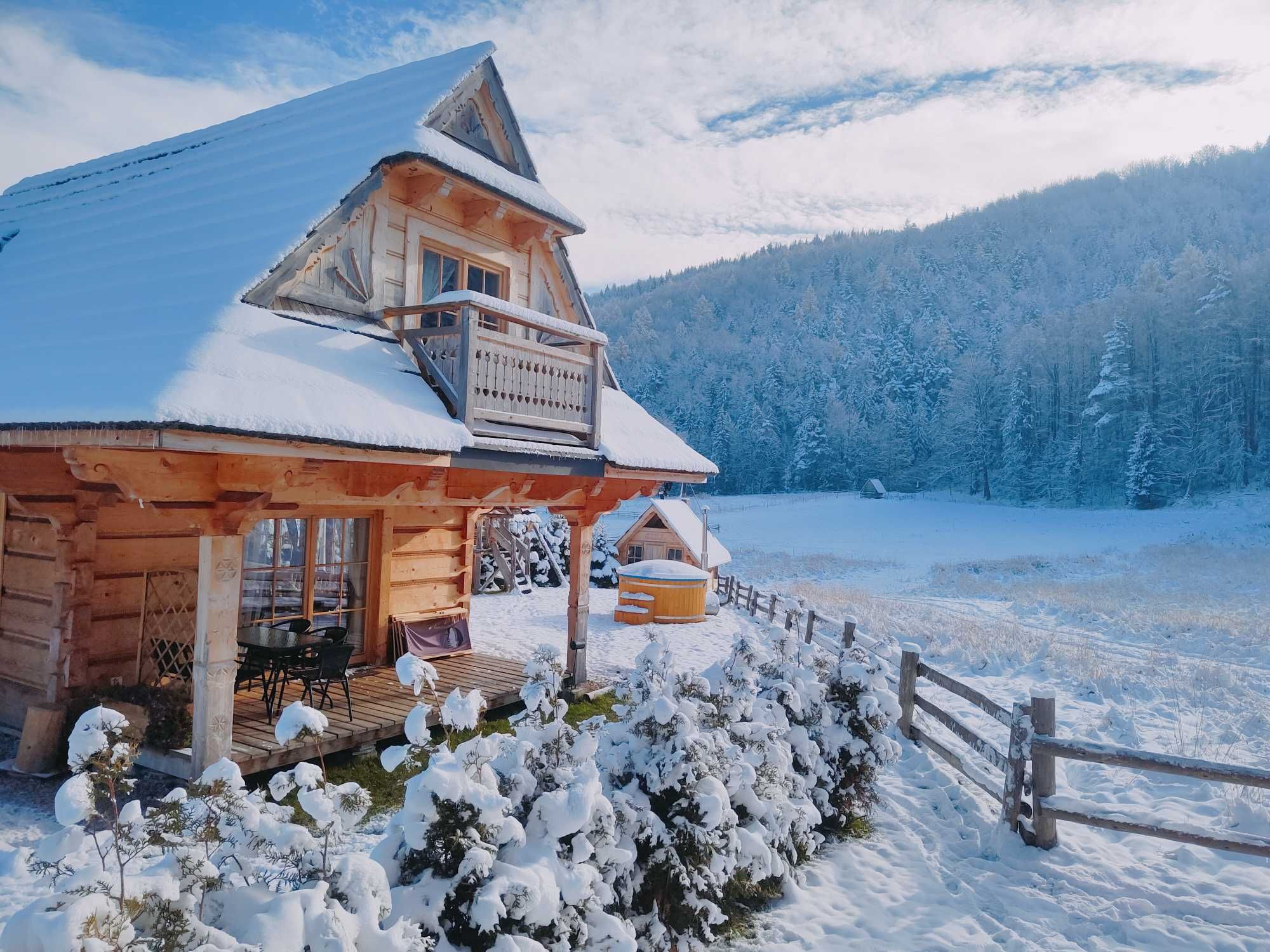 Dom, Domek Zakopane "Trzy Doliny" Noclegi balia, jacuzzi, grill, ferie