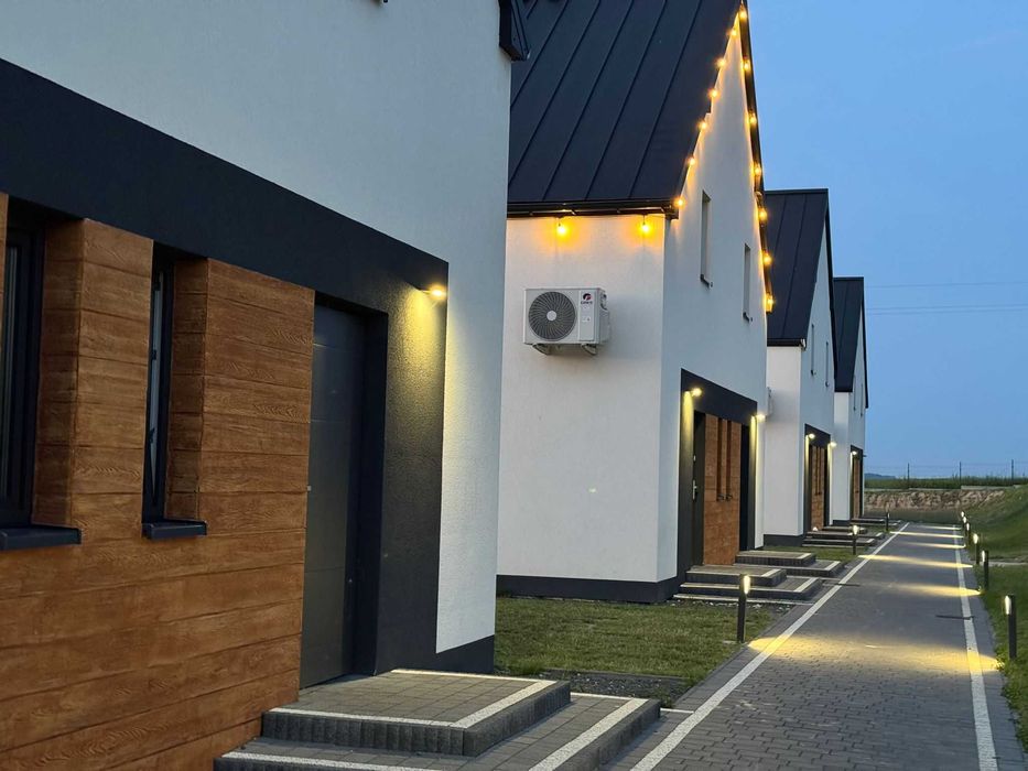 Blisko przygód, blisko natury – domki w Piotrowicach czekają!