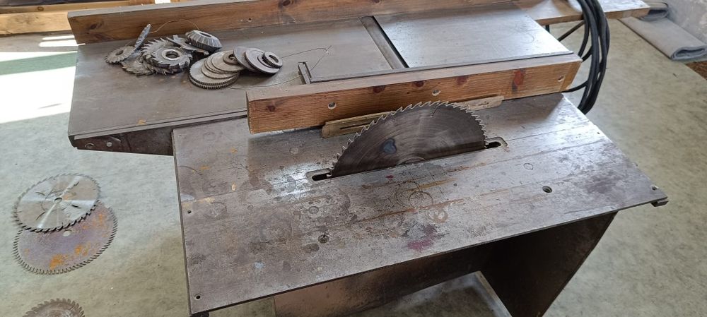 Heblarka trajzega krajzega piła stołowa