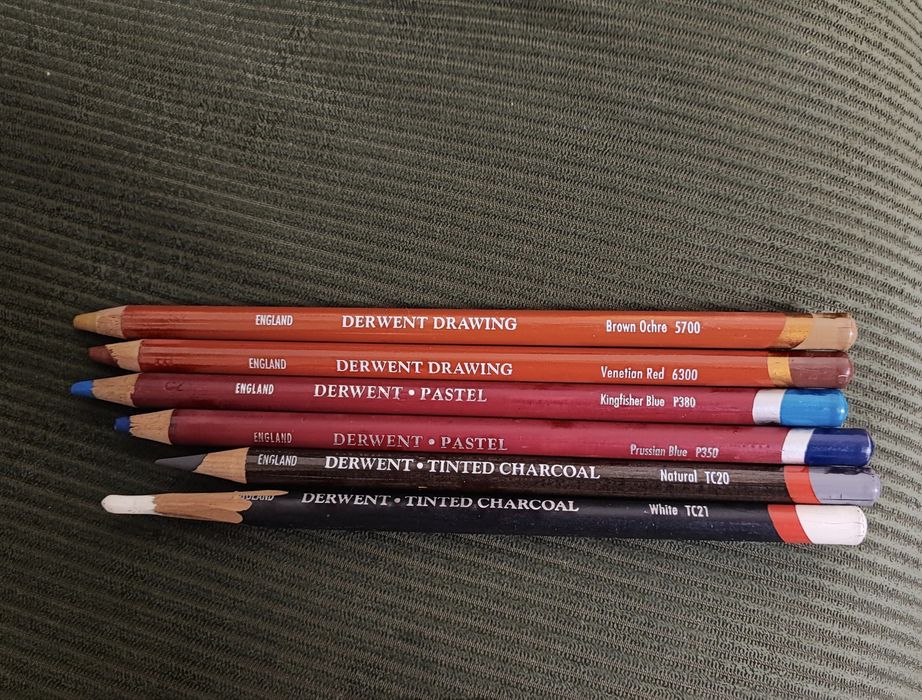 Пастель для малювання ( олівці для малювання)