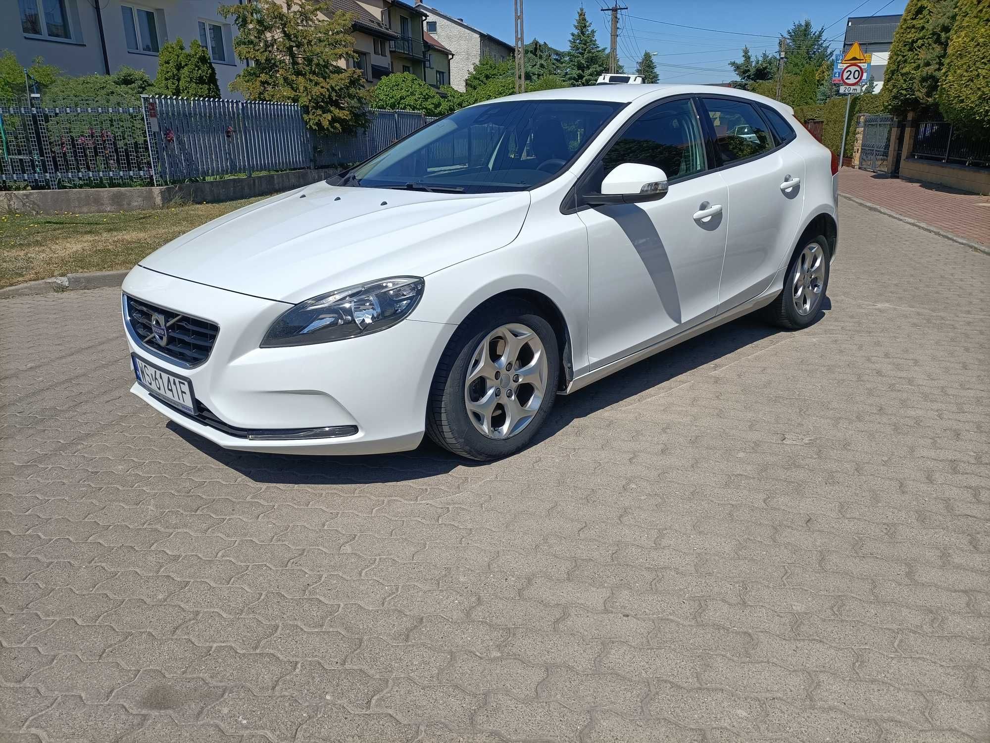 Sprzedam Volvo V 40