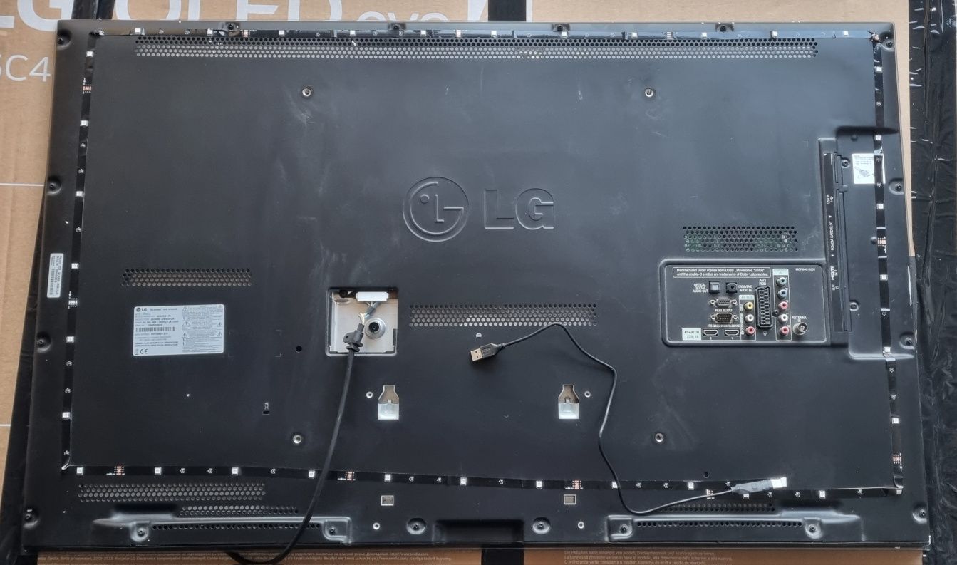 Używany telewizor LG 42lw4500 +okulary 3d + pilot + stopka
