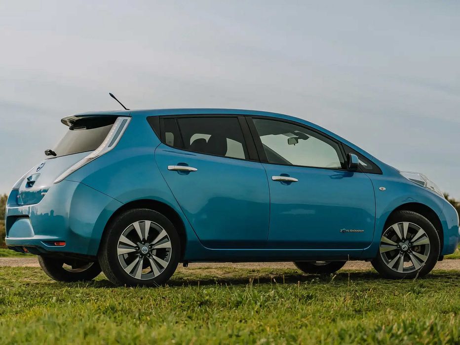 Nissan Leaf      2013
