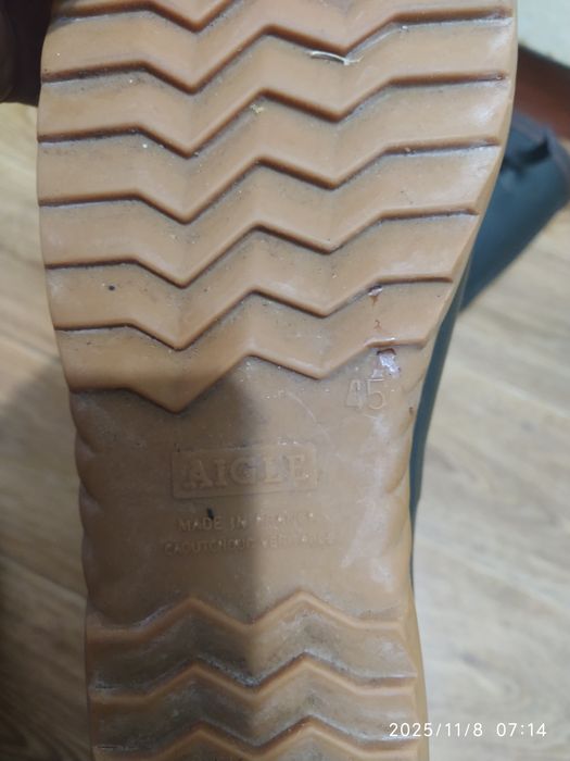 Чоботи гумові 45 розмір AIGLE.