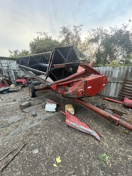 Комбайн Massey Ferguson 38
