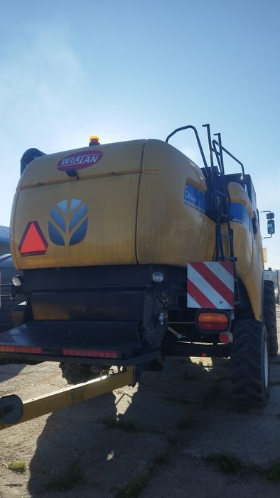 Kombajn zbożowy New Holland CX5080